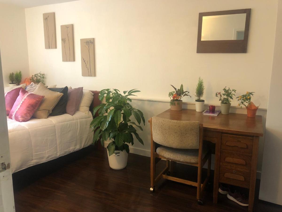 Quiet-Comfy 3 Bedroom Home On A Tree Lined Street In Kits Vancouver Zewnętrze zdjęcie