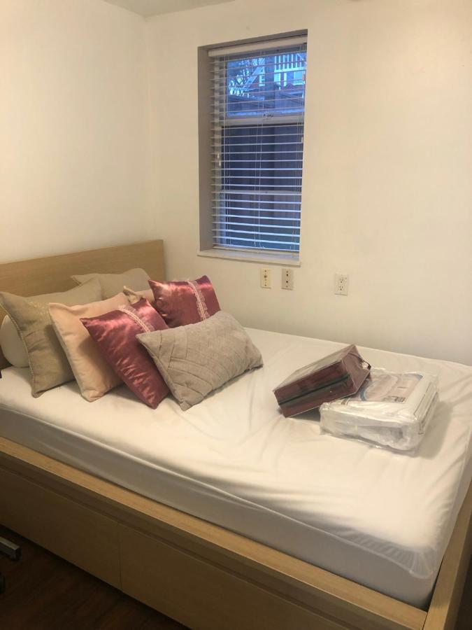 Quiet-Comfy 3 Bedroom Home On A Tree Lined Street In Kits Vancouver Zewnętrze zdjęcie
