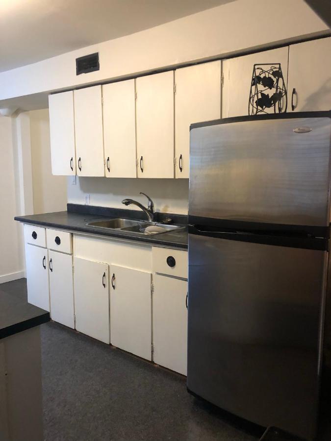 Quiet-Comfy 3 Bedroom Home On A Tree Lined Street In Kits Vancouver Zewnętrze zdjęcie