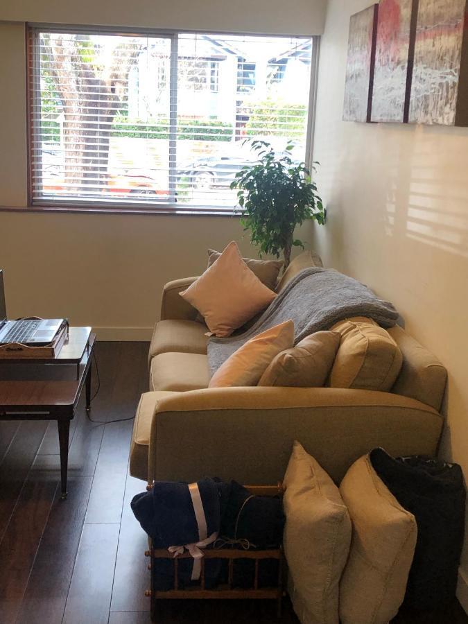 Quiet-Comfy 3 Bedroom Home On A Tree Lined Street In Kits Vancouver Zewnętrze zdjęcie